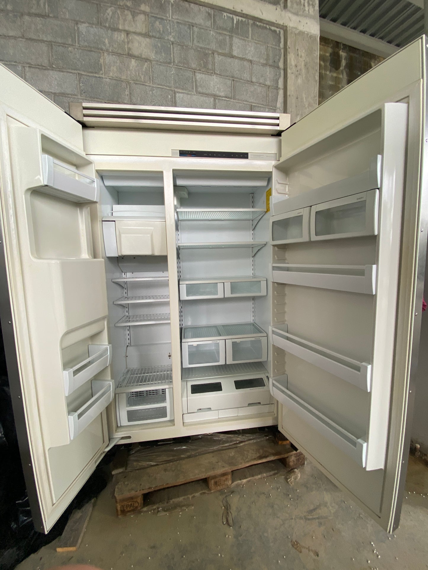 Refrigerador/Congelador Viking con dispensador de agua - VCSB548DSS 48" Professional Series Side by Side con Quiet Cool - Acero inoxidable