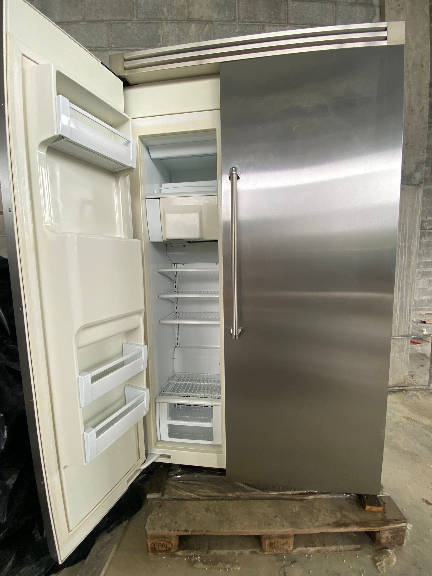 Refrigerador/Congelador Viking con dispensador de agua - VCSB548DSS 48" Professional Series Side by Side con Quiet Cool - Acero inoxidable